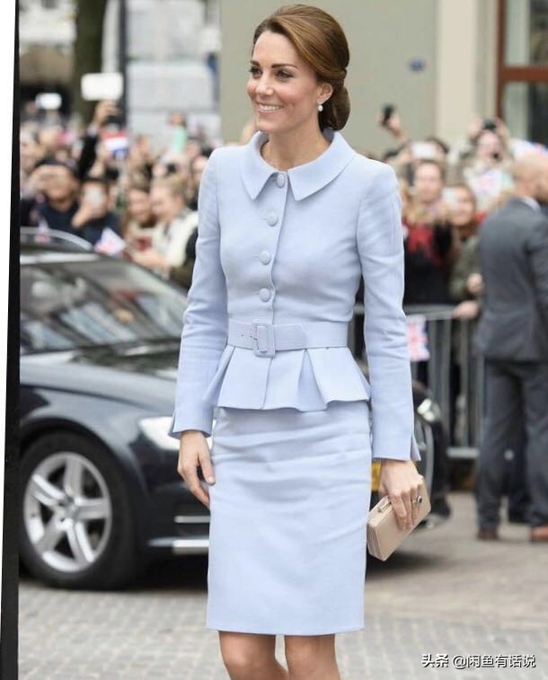 伊万卡穿凯特同款斗篷裙,伊万卡和凯特王妃照片