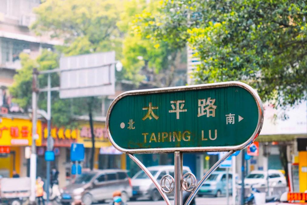 在桂林有好吃的火锅,在桂林的美食街