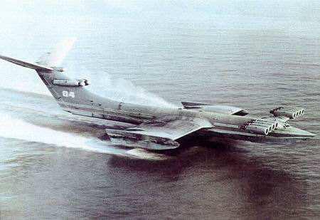 现代战舰地效飞行器所搭载的导弹,里海怪物和地效飞行器有什么区别