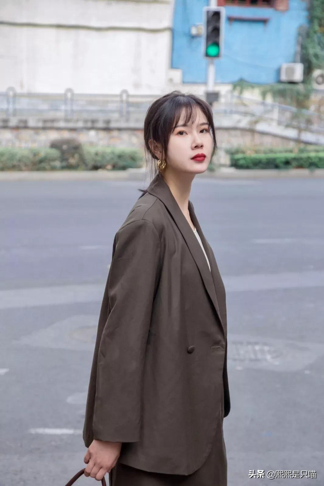 如何搞定冬日穿搭这些搭配就够了,秋日值得入手的9套显气质穿搭