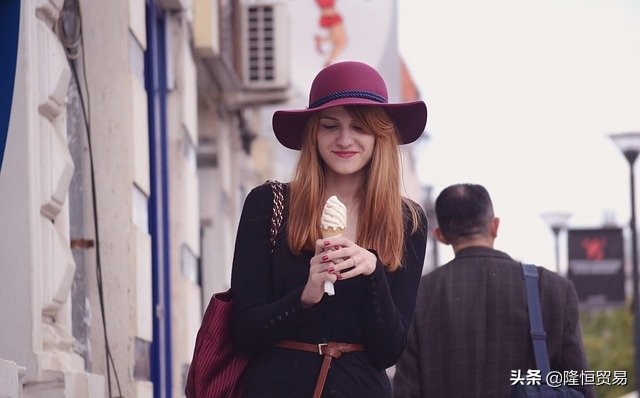 一台冰淇淋机大概多少钱,冰淇淋机最便宜多少钱一台