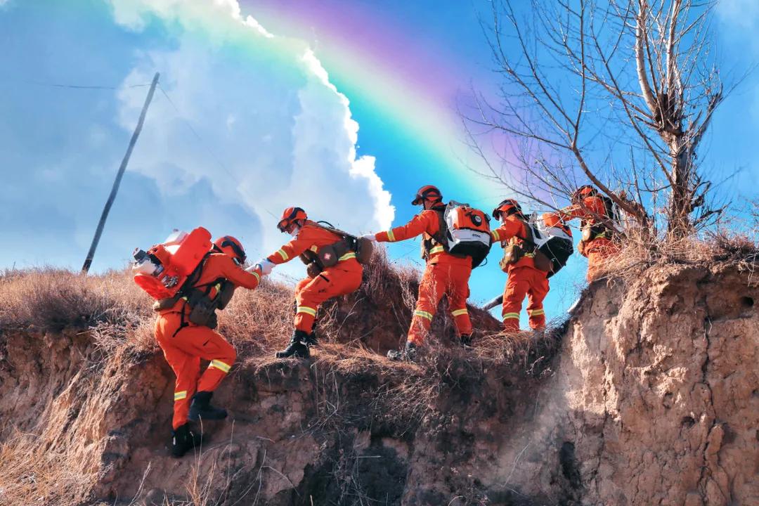 愿你扬帆起航、劈波斩浪——致第二适应期的“新蓝”