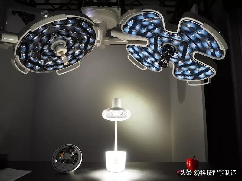 巴慕达台灯视频,日本乔布斯