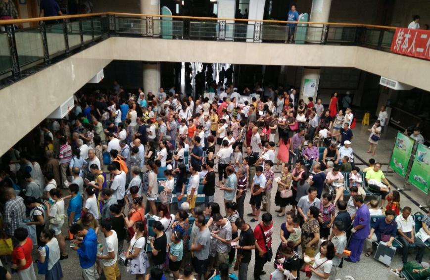 警惕人贩子新招数,人贩子专盯老人和孩子