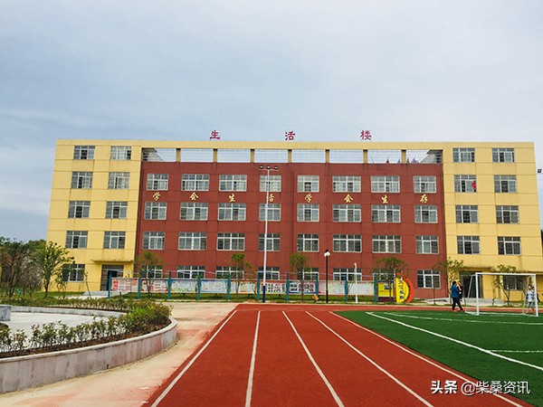 九江市柴桑区特殊教育学校在哪里？学校占地面积20亩