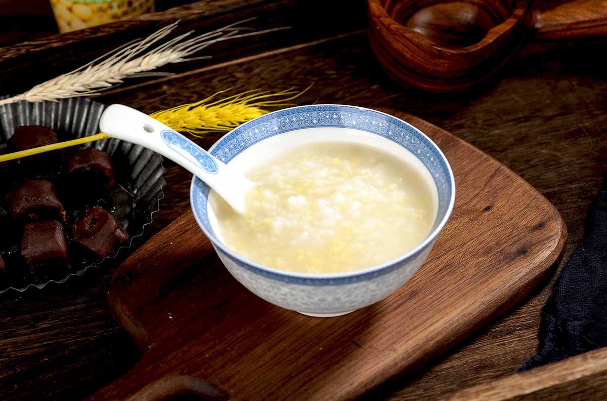 95后小伙创业开早餐店,开早餐店亏本与盈利的几率