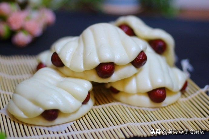 大枣花馒头好看又简单花样做法,花样枣花馒头的新做法