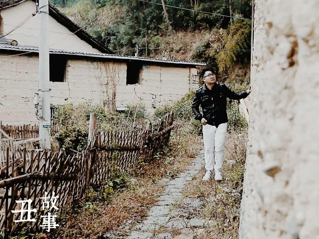 草根书法家叶根友，写了中国“梦”，马云电影《功守道》由他题字