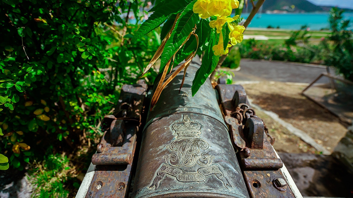 加勒比海盗故事来源,加勒比海盗的主要故事情节