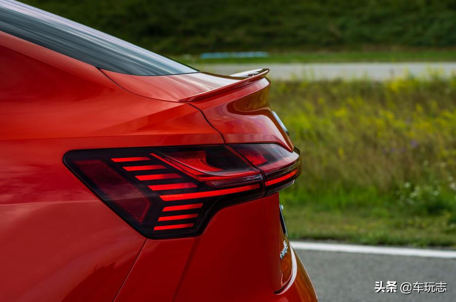2020年奥迪E-tronSSportback：又多了一辆龟背造型