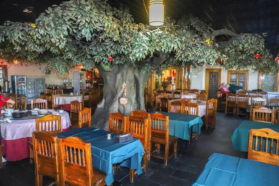 揭阳普宁盘龙湾温泉,普宁盘龙湾温泉度假村山泉水乐园