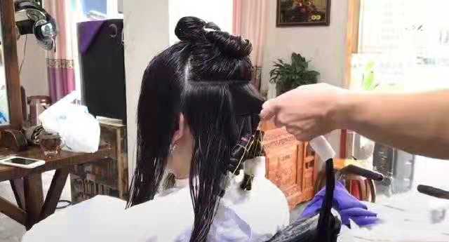 2分钟快速烫发,烫发3天后怎样变直