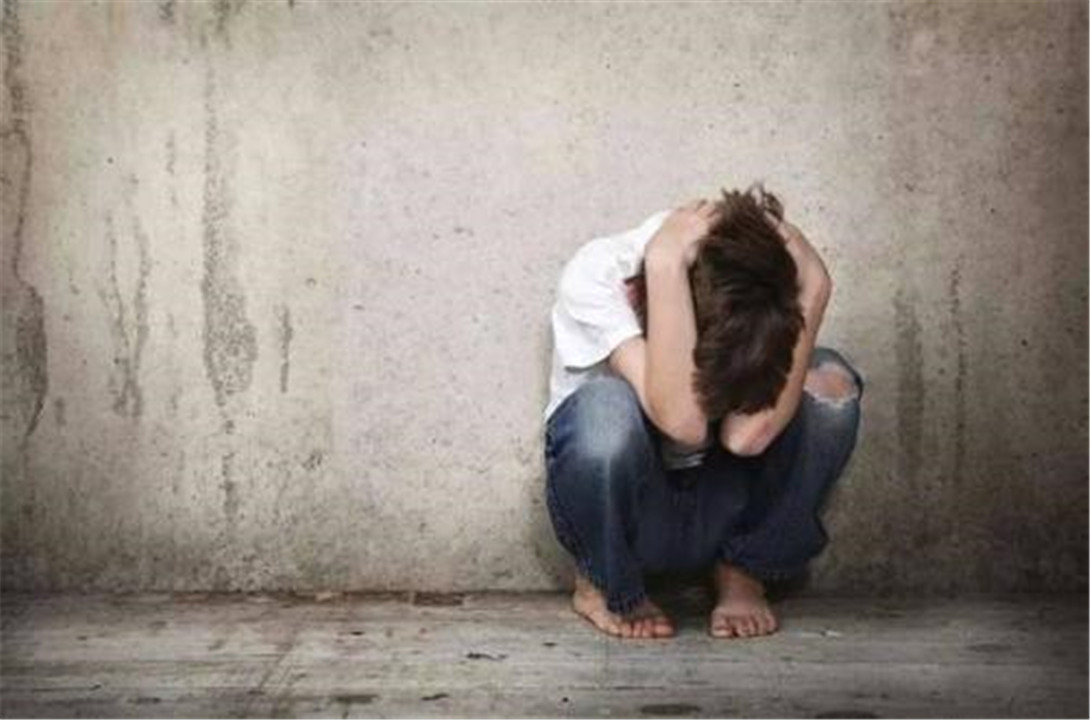 18岁孩子偷拿父母的钱怎么教育,孩子偷拿父母钱该怎么教育