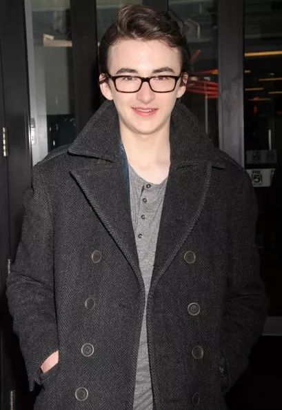 史塔克八年后的孩子,史塔克家几个孩子