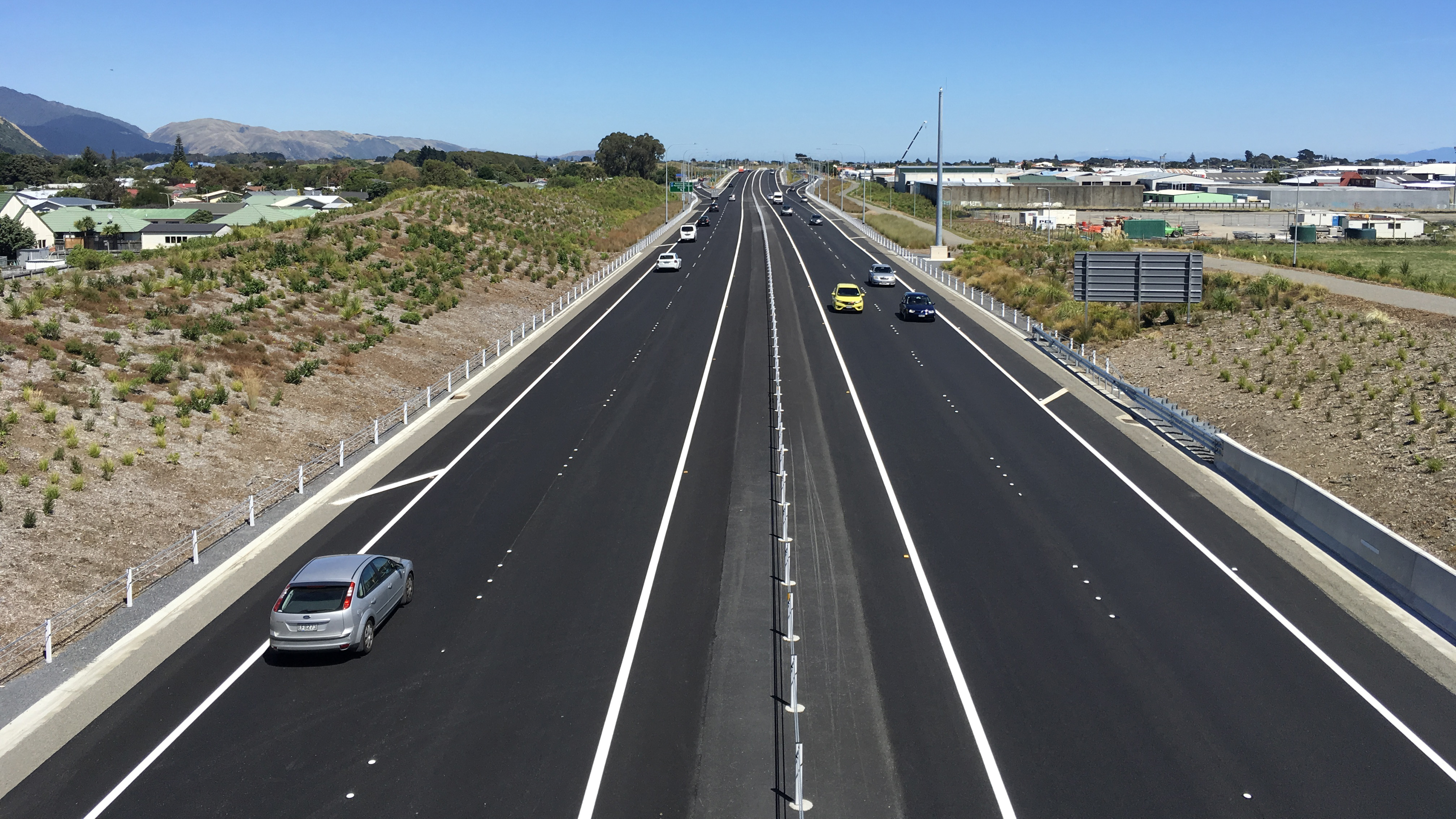 为什么开eco瞬时油耗会比正常的高,为什么开eco模式声音那么大