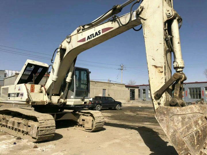 聊聊挖掘机,谈谈二手挖掘机