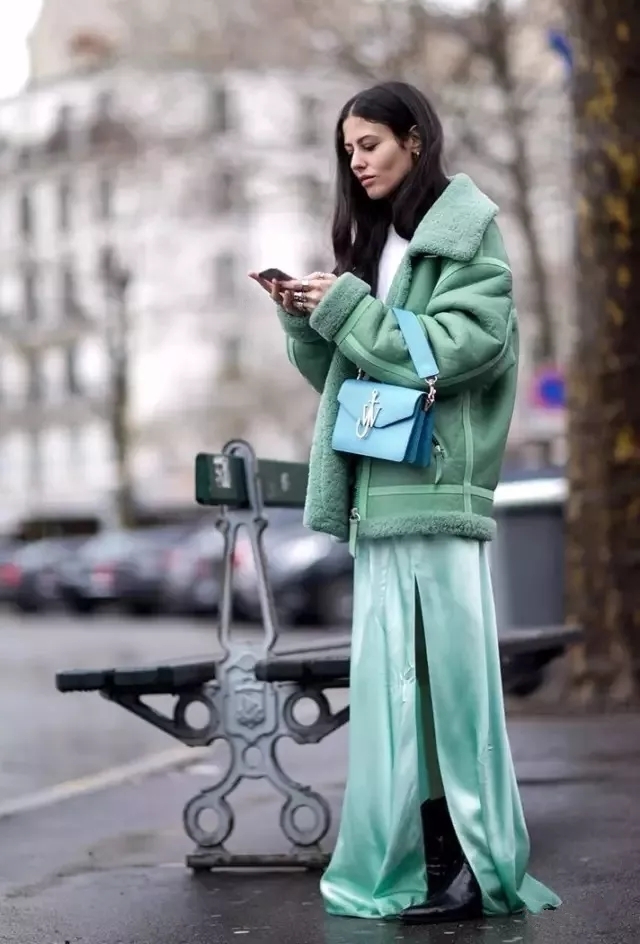 羊羔毛外套怎么穿才好看,羊羔毛显瘦外套