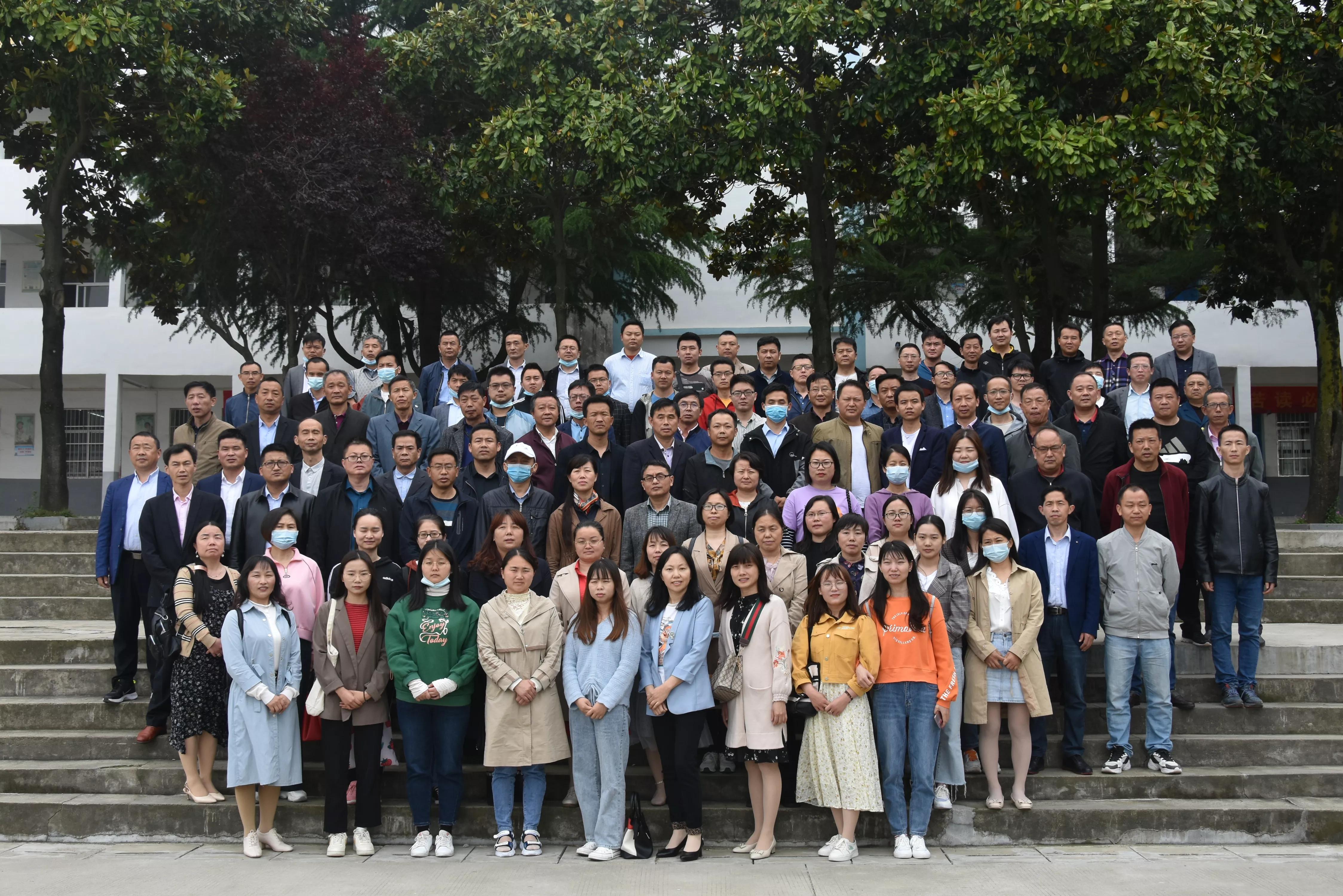 教研示范引领,精准教研促教学