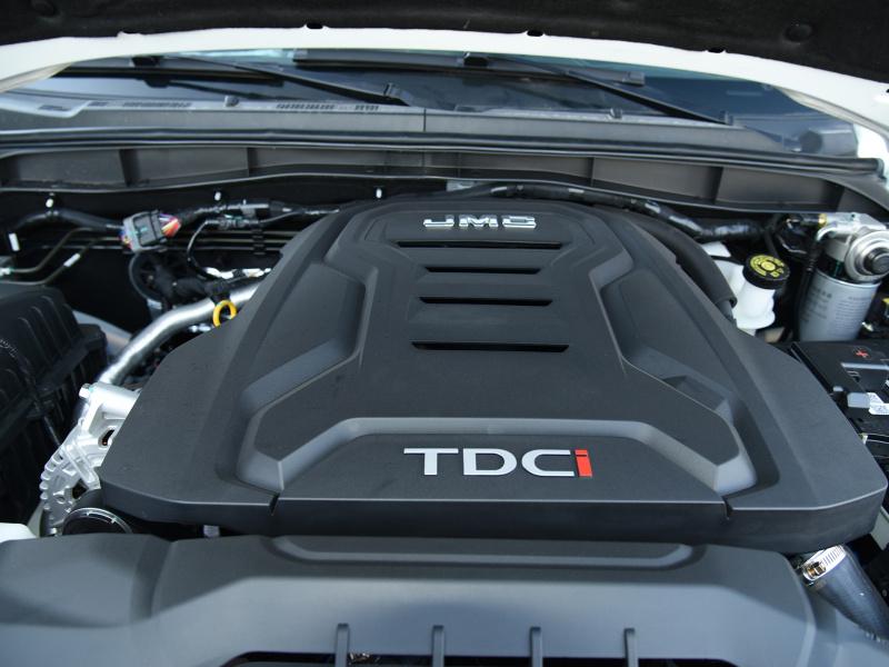 江铃域虎9新款四驱外观,域虎9皮卡2.0自动四驱