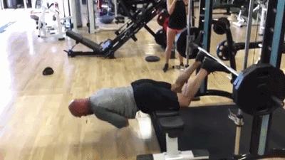 腿部站立直腿训练,在家就能练的魔鬼式的腿部训练