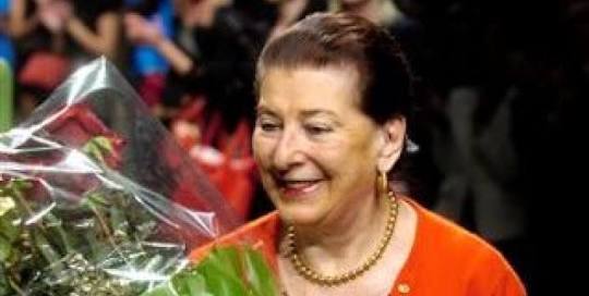 GiulianaCoen夫人与诺贝达时尚王国的75年