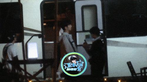 周也和赖冠霖真的在一起吗,周也和赖冠霖的恋情是真的吗