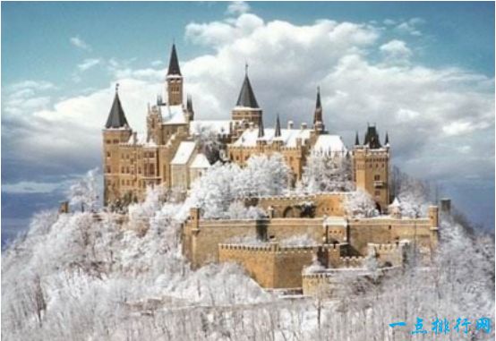 欧洲最美雪山城堡,梦幻般的冰雪城堡
