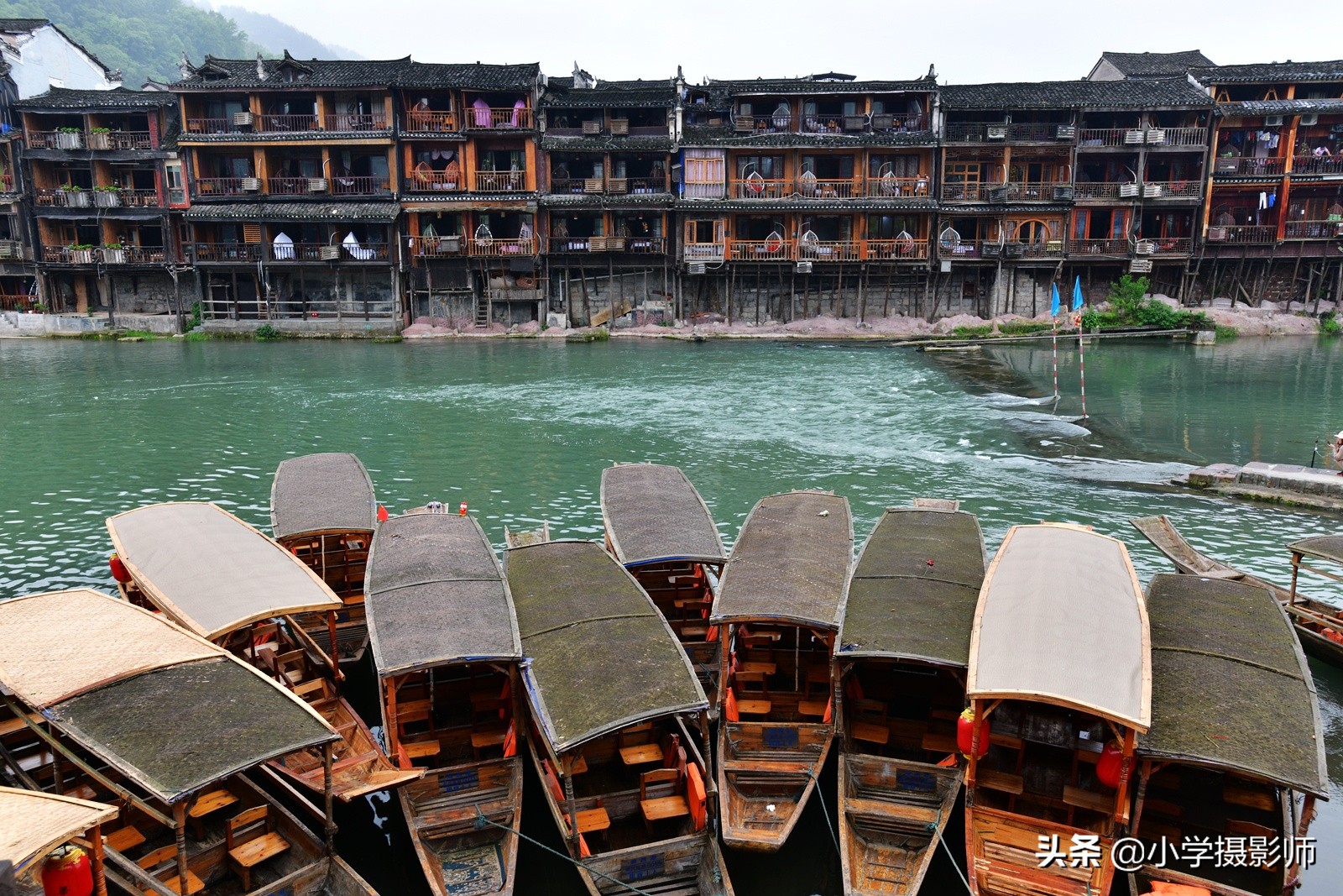 尼康半画幅广角镜头18-35样张,尼康18-35银广角新旧对比