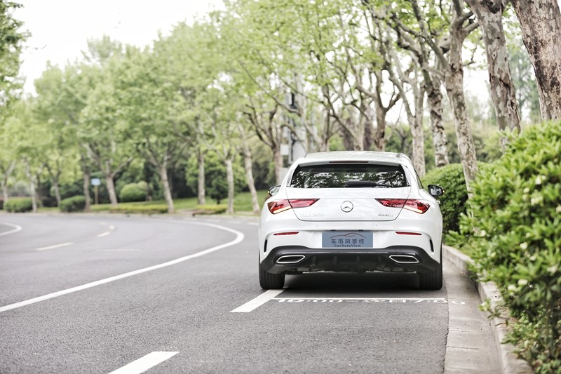 奔驰cla260帅气视频,奔驰cla200猎跑版