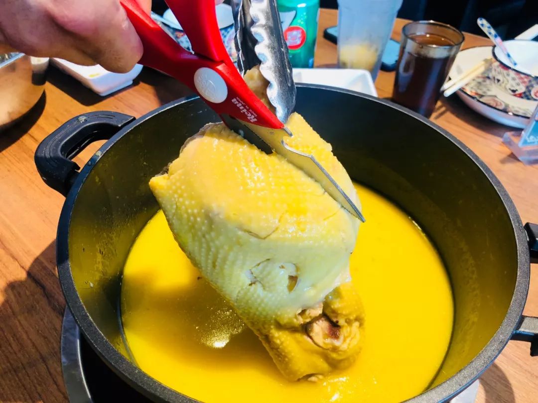 香港帅哥为了爱情来郑州，也带来了香港地道花胶鸡