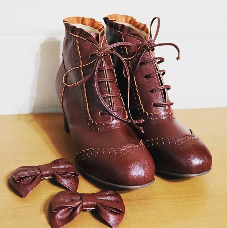 复古洛丽塔洋装,天价洛丽塔自拍