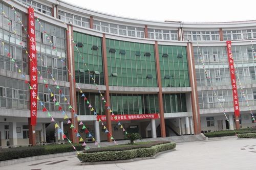 常州市勤业中学招生简章,常州市勤业中学姜留新