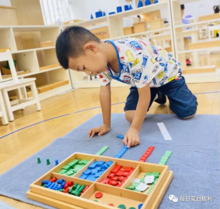 蒙台梭利3-6岁幼儿训练,蒙特梭利怎么教孩子