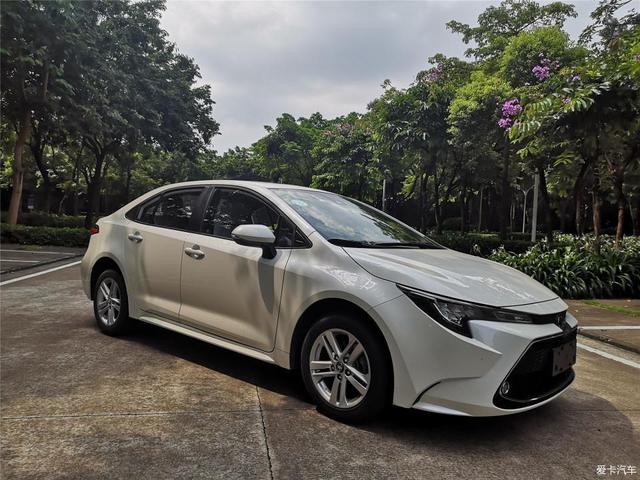 雷凌和卡罗拉哪个更安全呢,丰田雷凌双擎安全系数高吗