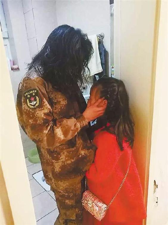 这个节日，让我们认识战位上的女军医们