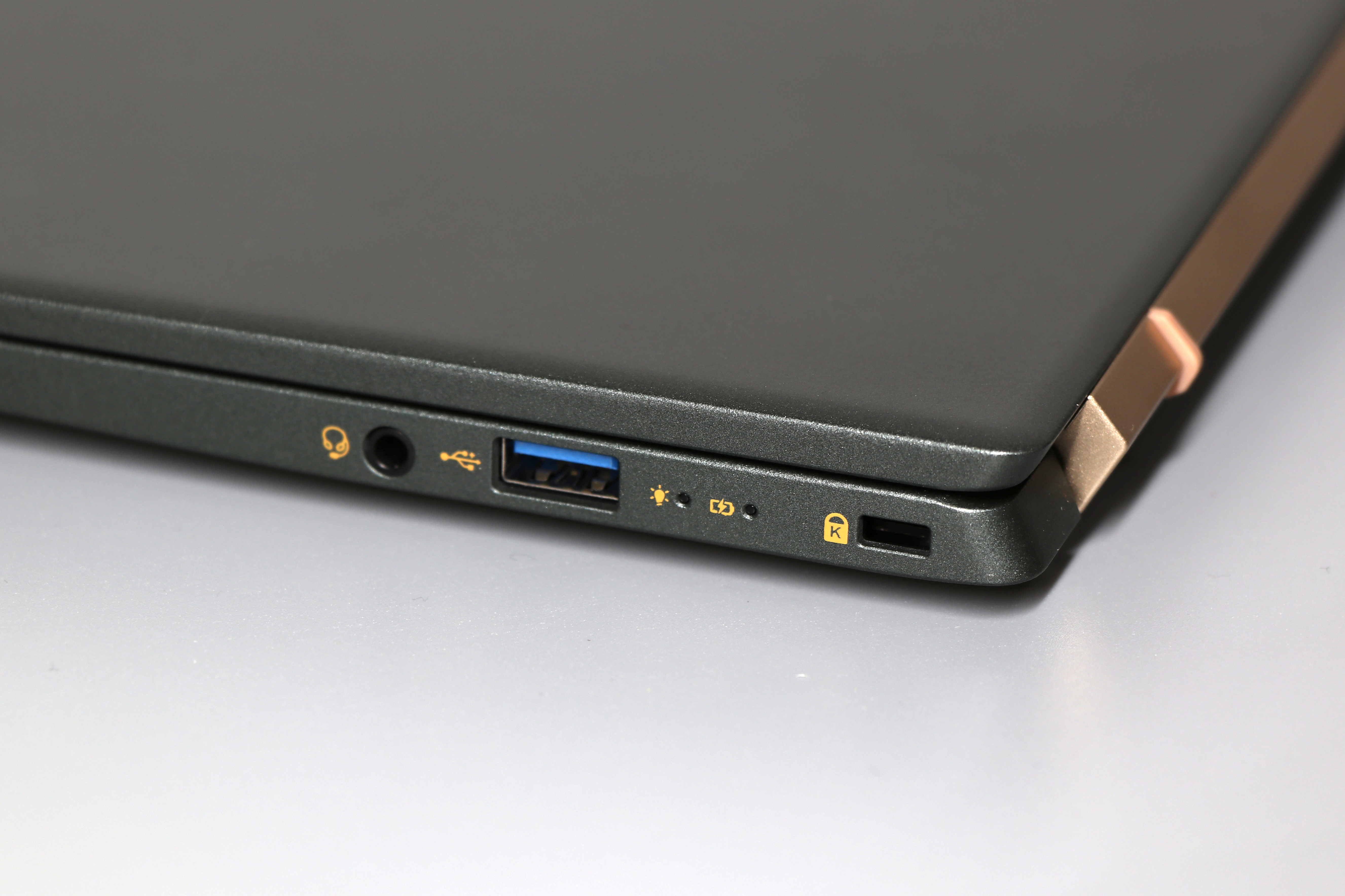 英特尔Evo认证笔记本，宏碁非凡S5全面评测