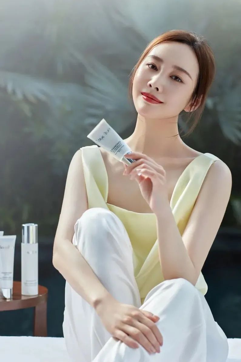 HYBC婳妍丨维持你整个秋季的透亮瓷肌