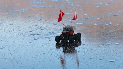 路上结冰怎么送外卖,冬天下雪路滑外卖小哥怎么送餐