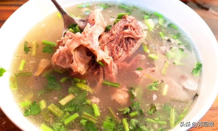 清炖羊肉煮的时候放什么调料,怎样炖羊肉排骨汤软烂无膻味