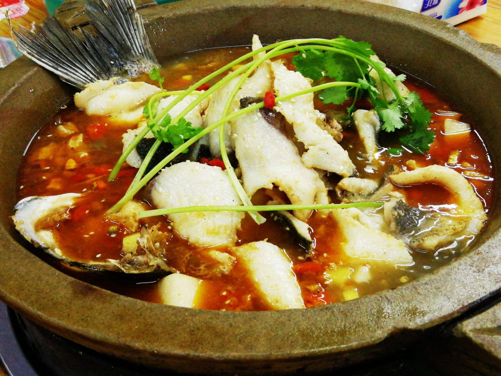 石锅鱼正宗制作教程,盐城川湘石锅鱼