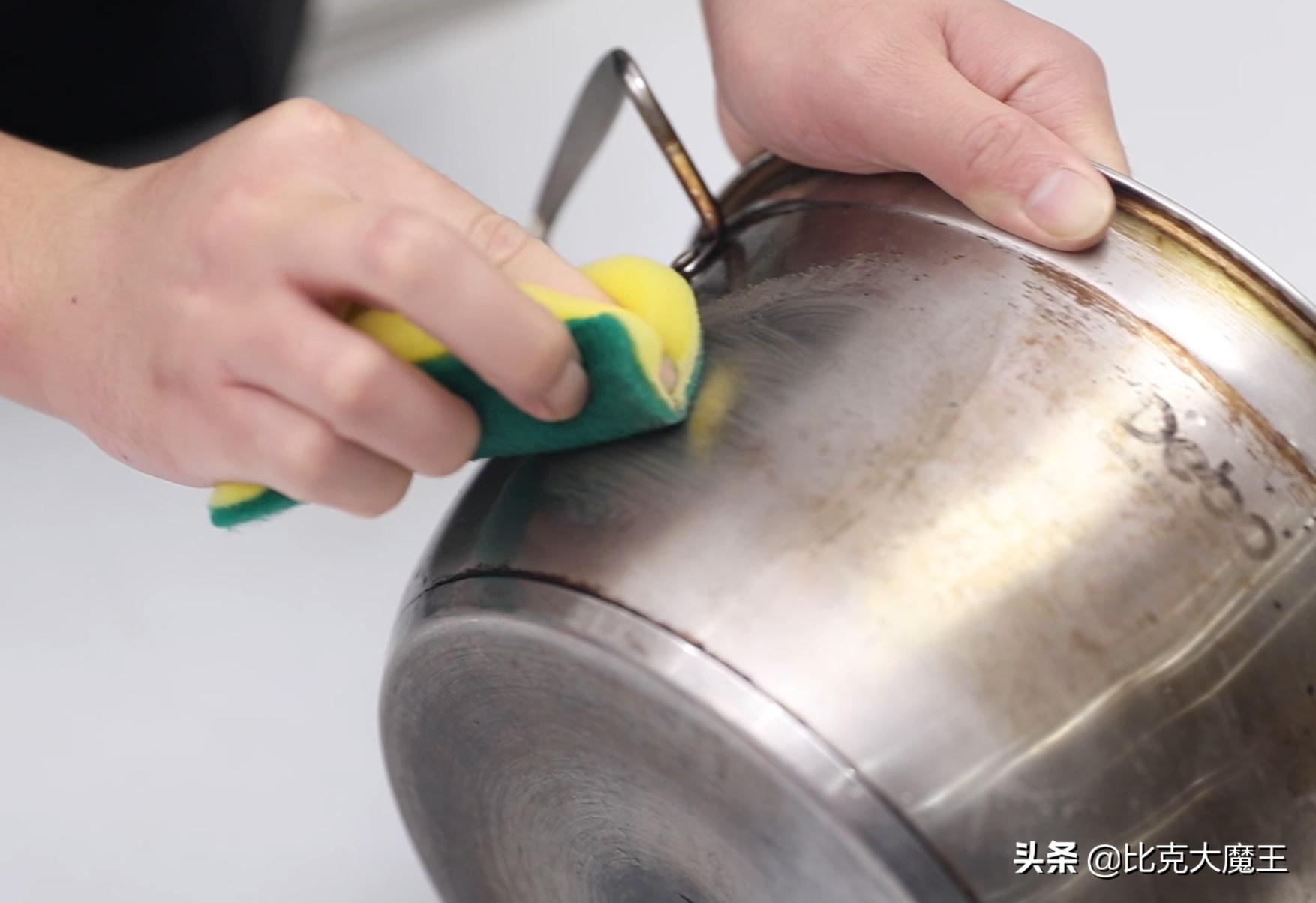 不锈钢锅去黄渍小妙招,不锈钢锅黄渍洗不掉教你一招