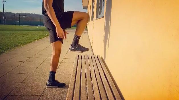 竖叉臀部总是歪一边,练横叉竖叉会让臀部变小吗