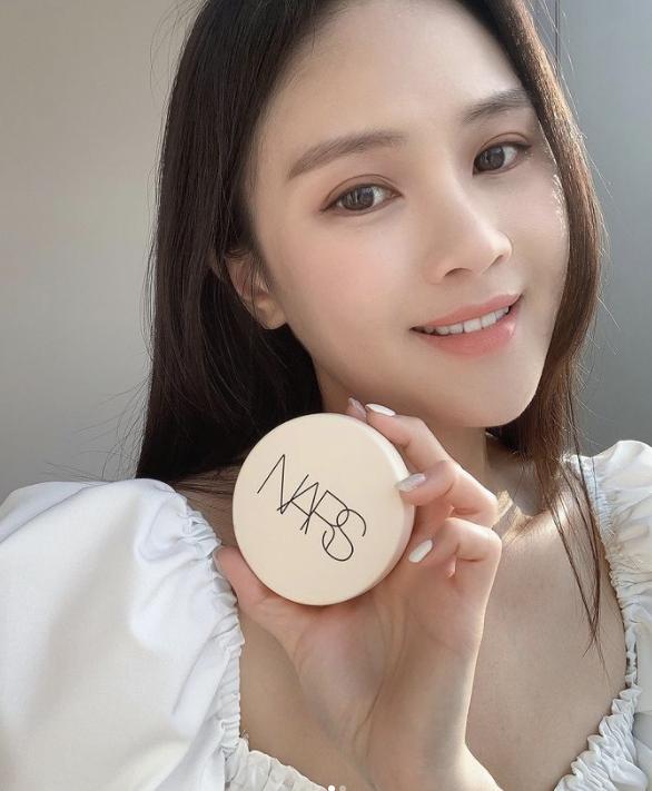 最新nars粉底液,美妆网红爆款产品推荐