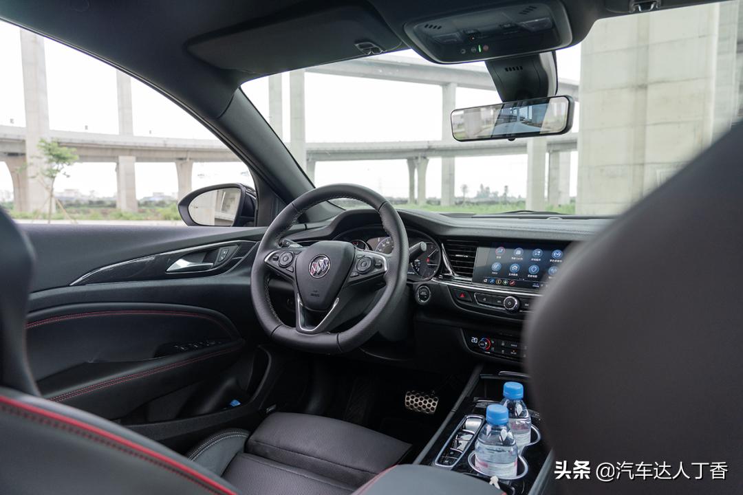 君威gs2021款试驾视频,2020款全新一代君威gs试驾