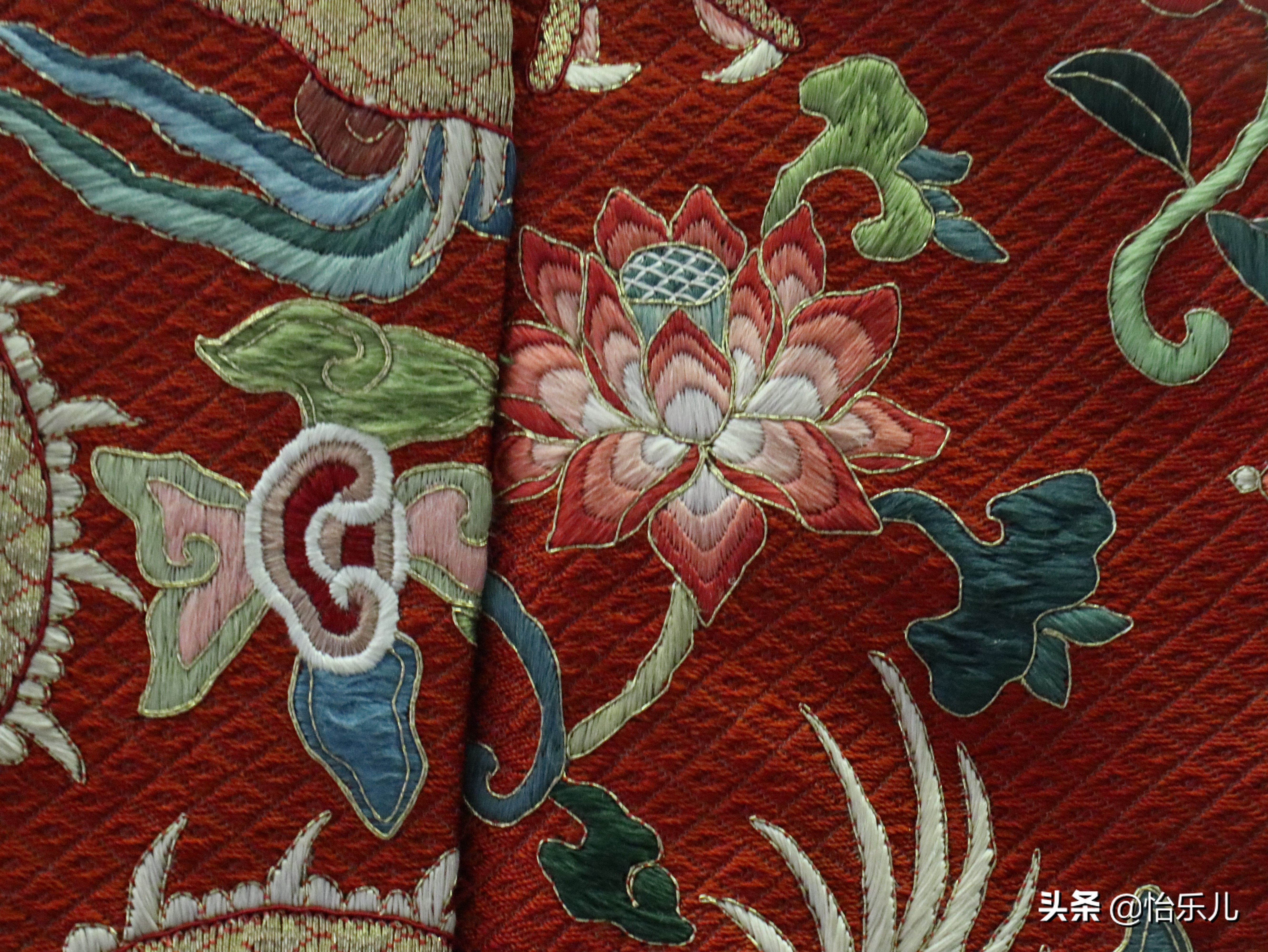 明十三陵出土文物百子衣,明定陵出土服饰