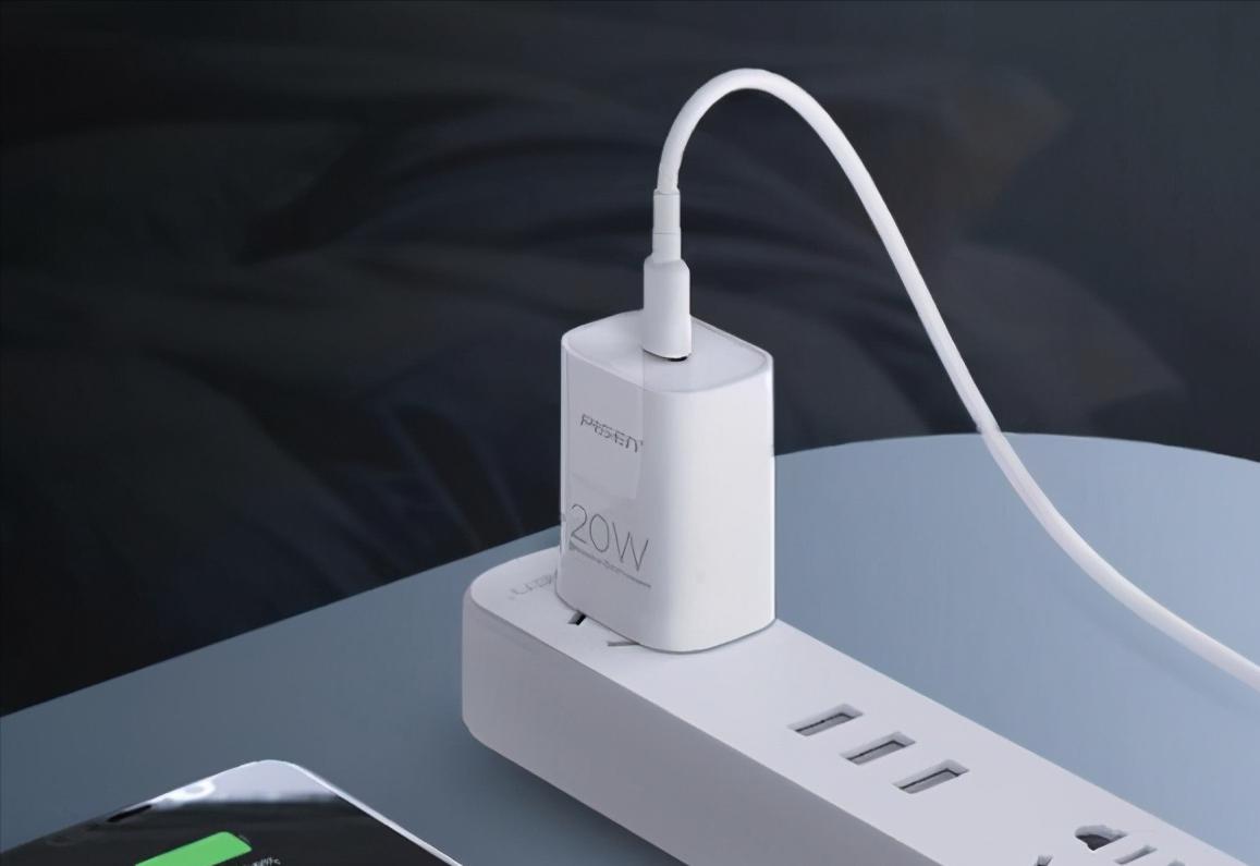 iphone12原装充电器多少瓦,iphone12promax原装充电器