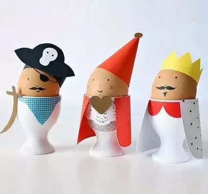 鸡蛋壳托盘手工作品创意,鸡蛋壳手工制作创意粘贴墙面画