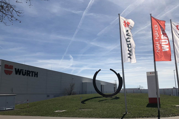 一个德国卖螺丝的,凭什么和马云一样有钱!