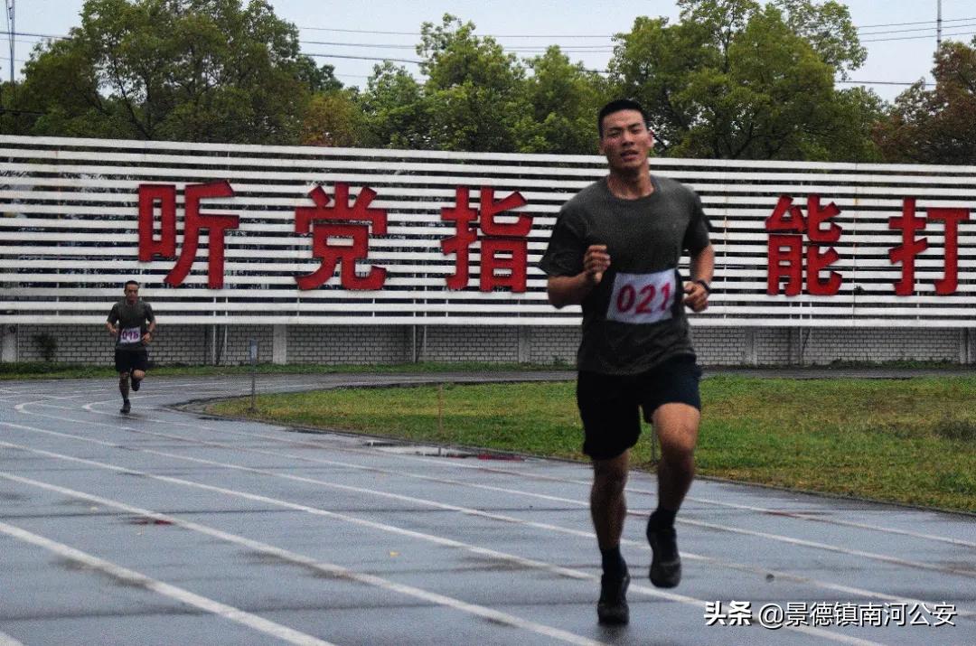 *榴弹手**投71米、双杠臂屈伸108个,这届新兵太猛了!