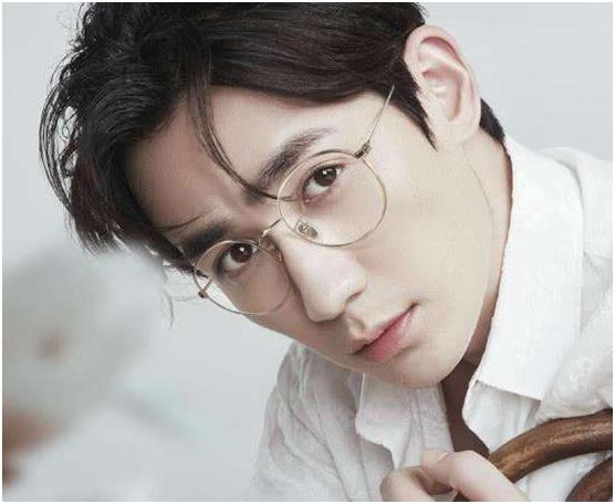 朱一龙私下人品怎么样,朱一龙的强大被黑不需解释